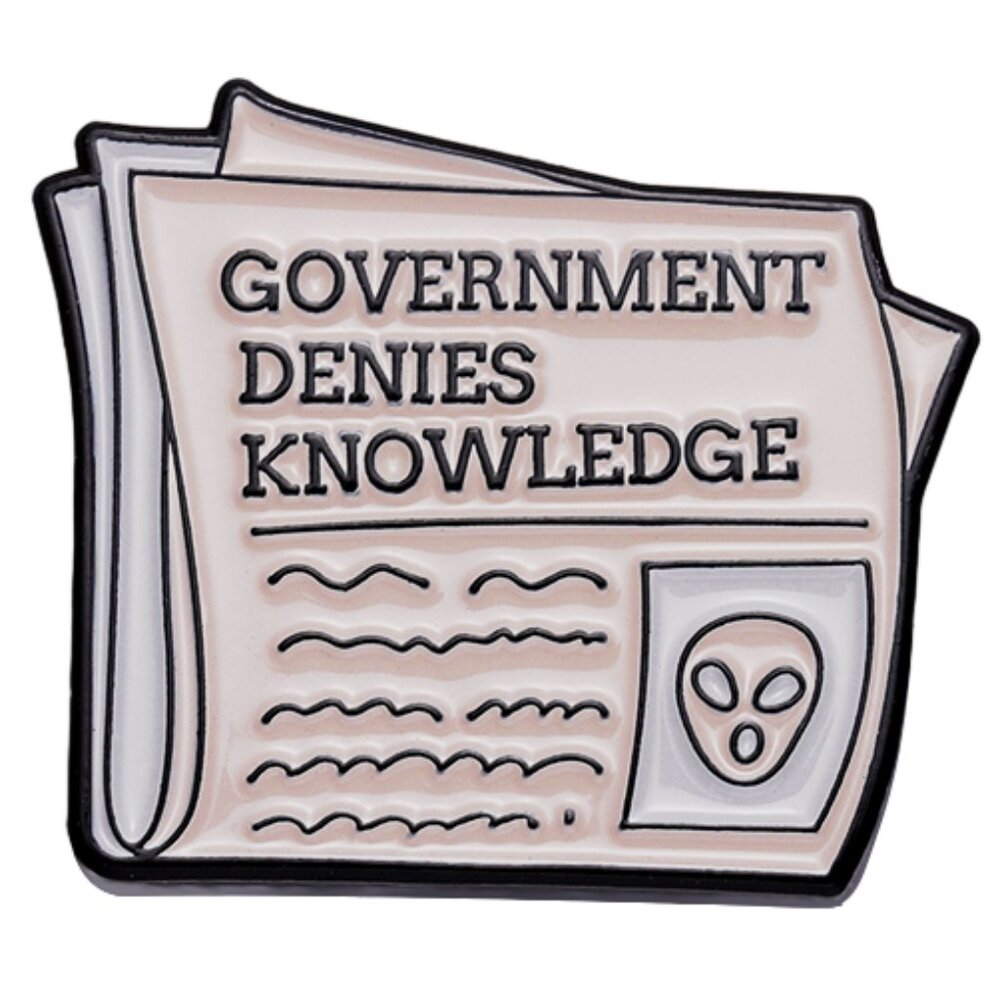 "GOVERNMENT DENIES KNOWLEDGE" ALIEN UFO NEWSPAPER OIL DRIPPED ENAMEL PIN NWT